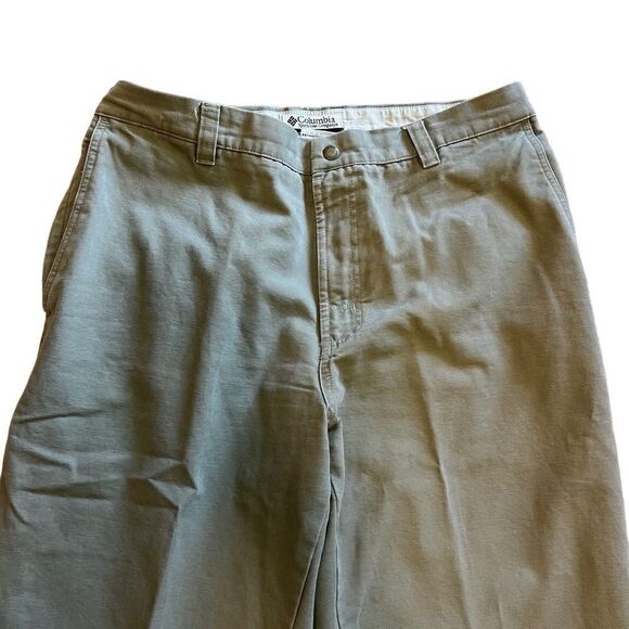 Columbia Light Army Green Pants. Size 34. Great Condition! - Picture 2 of 11